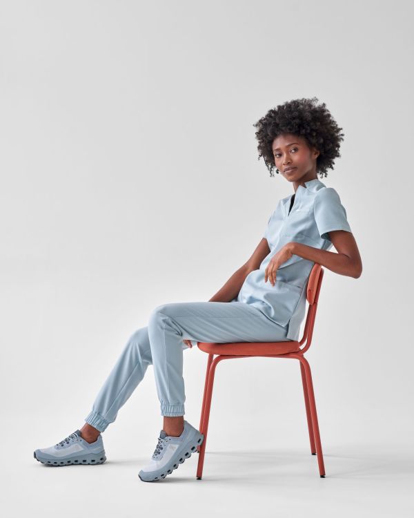 Bluza Medyczna Damska – Scrubs Comfy Focus